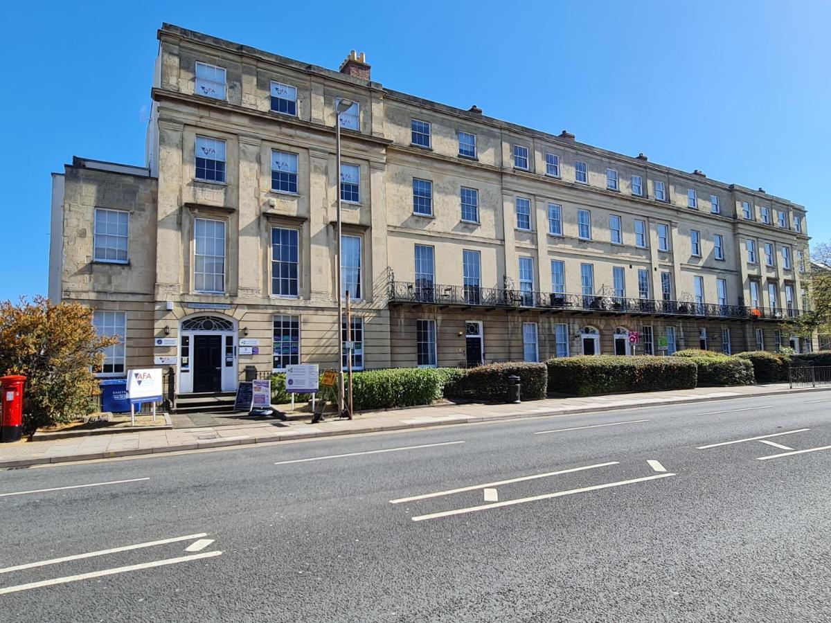 Margaret'S Terrace By Fortuna Property Cheltenham Exteriör bild