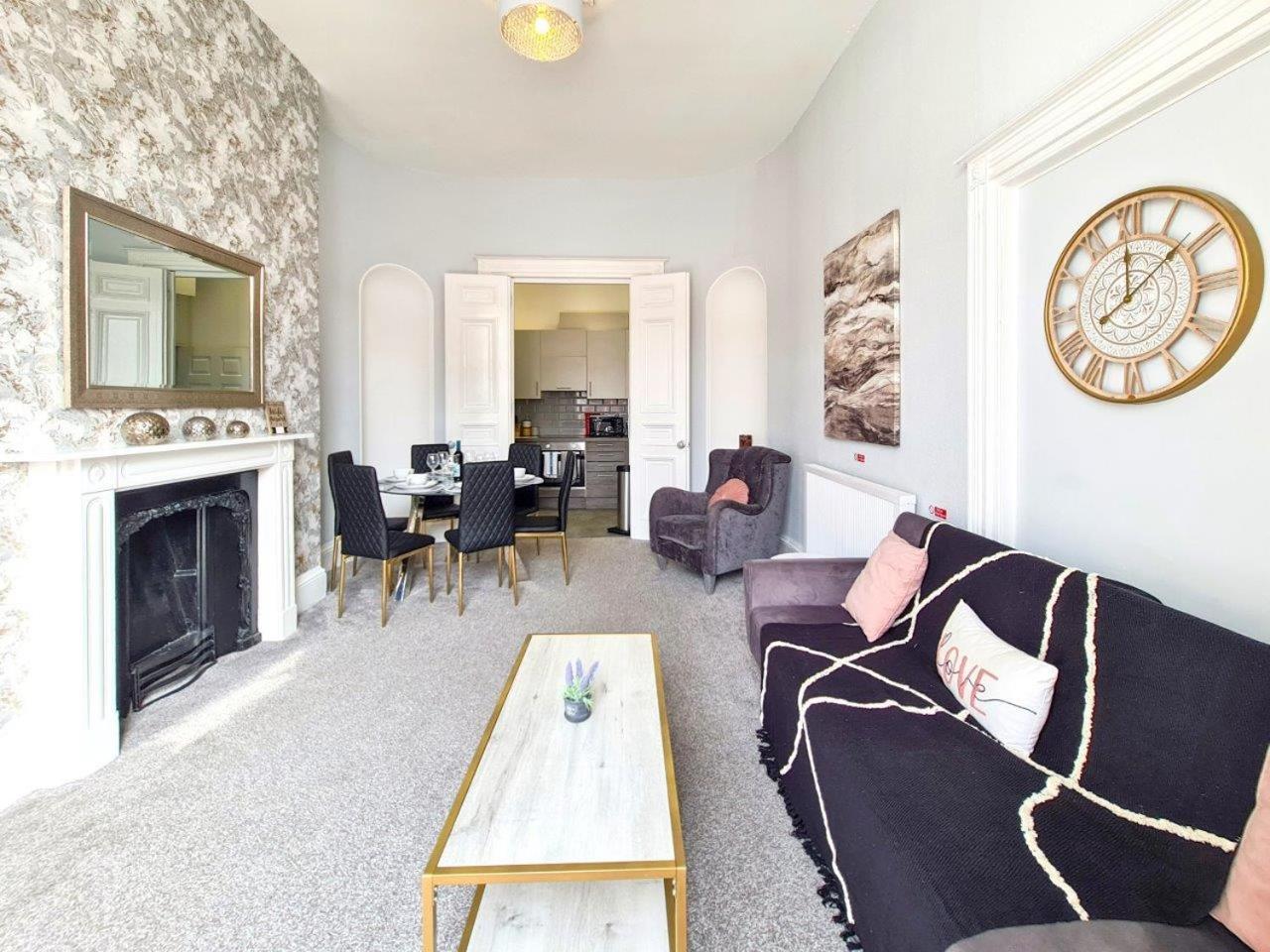 Margaret'S Terrace By Fortuna Property Cheltenham Exteriör bild