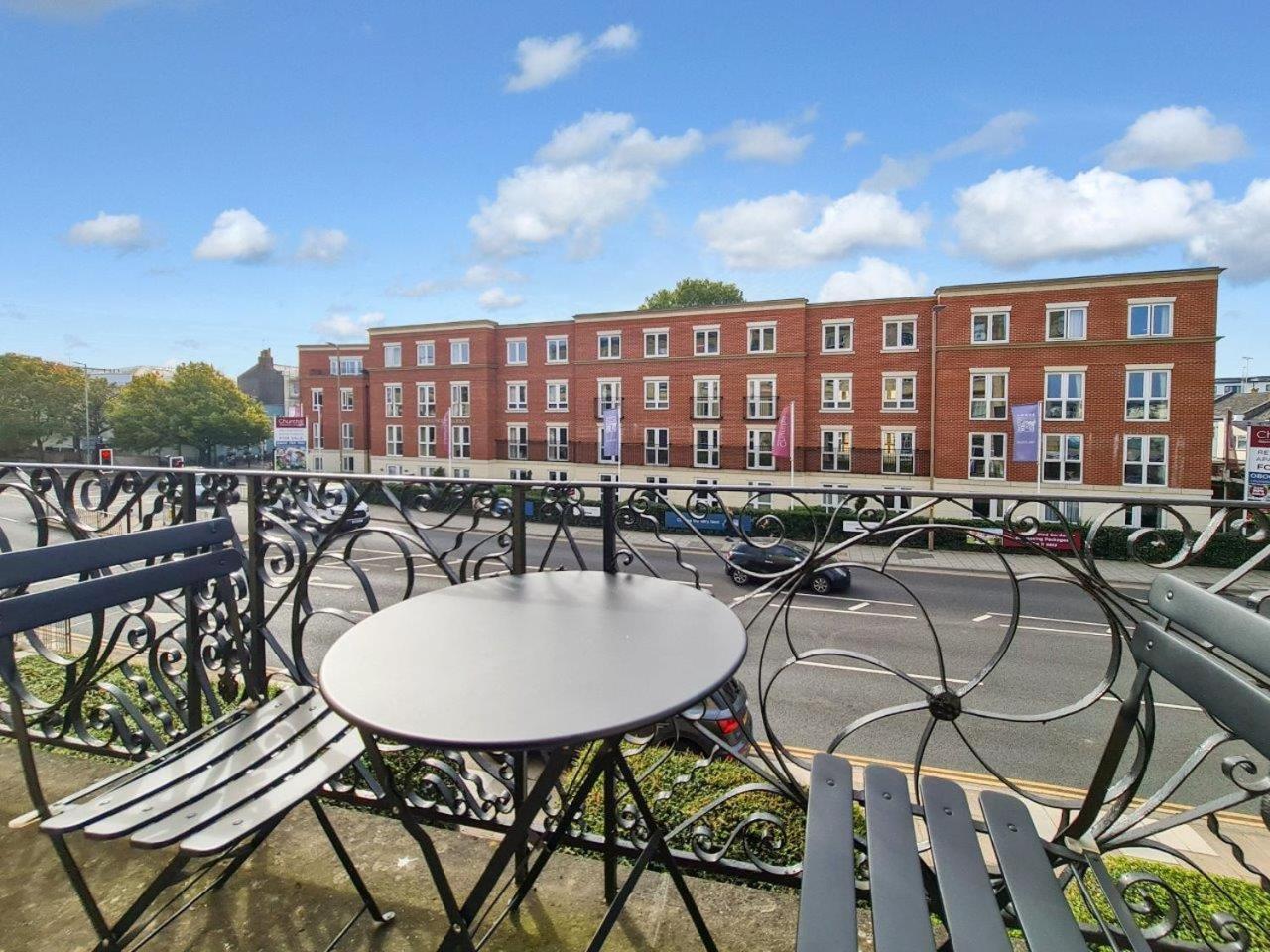 Margaret'S Terrace By Fortuna Property Cheltenham Exteriör bild