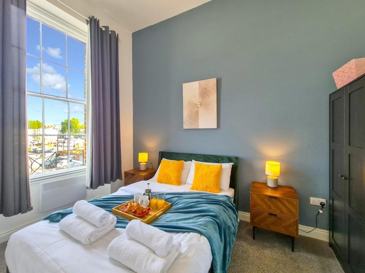 Margaret'S Terrace By Fortuna Property Cheltenham Exteriör bild